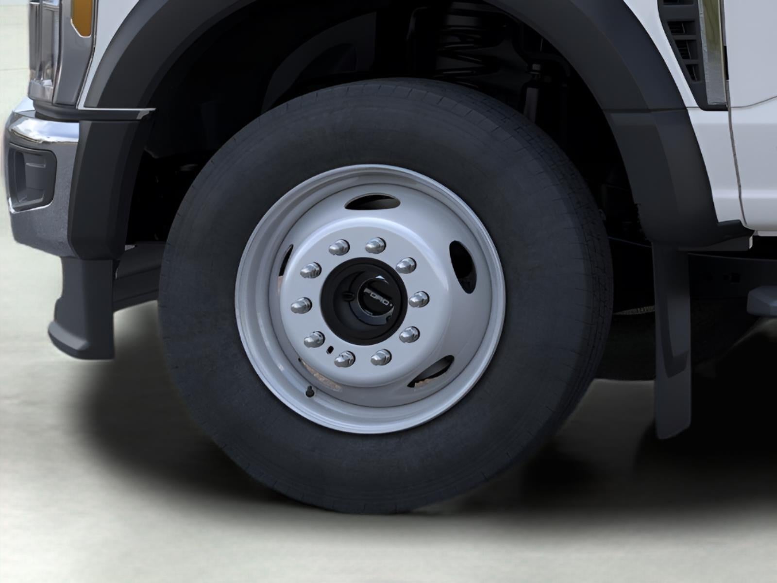 2026 Ford Super Duty F-600 Drw XL