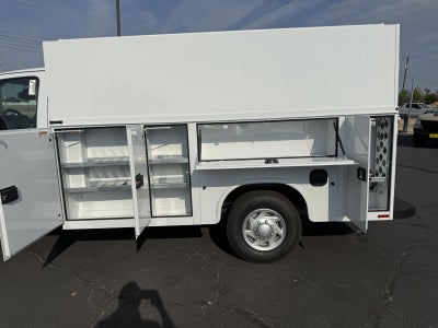 2027 Ford E-Series Cutaway BASE