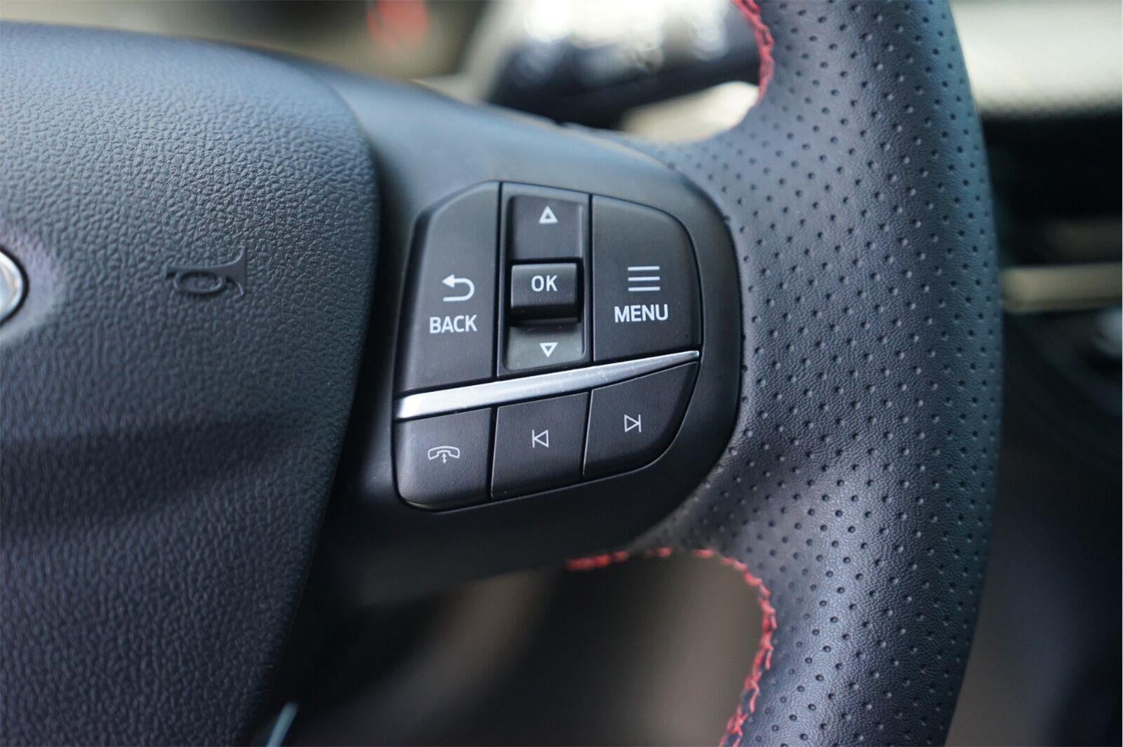 2025 Ford Escape Hybrid ST-Line
