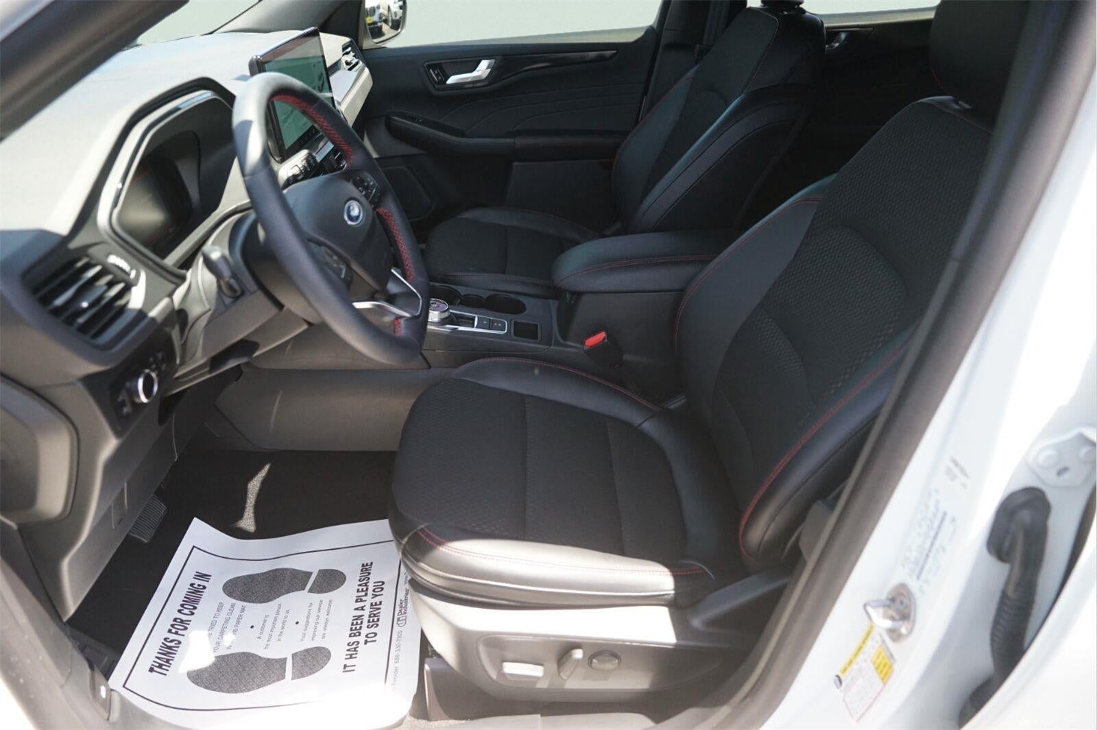 2025 Ford Escape Hybrid ST-Line