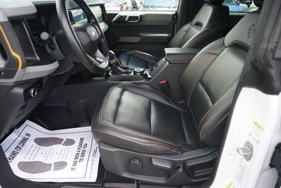 2023 Ford BRONCO Base