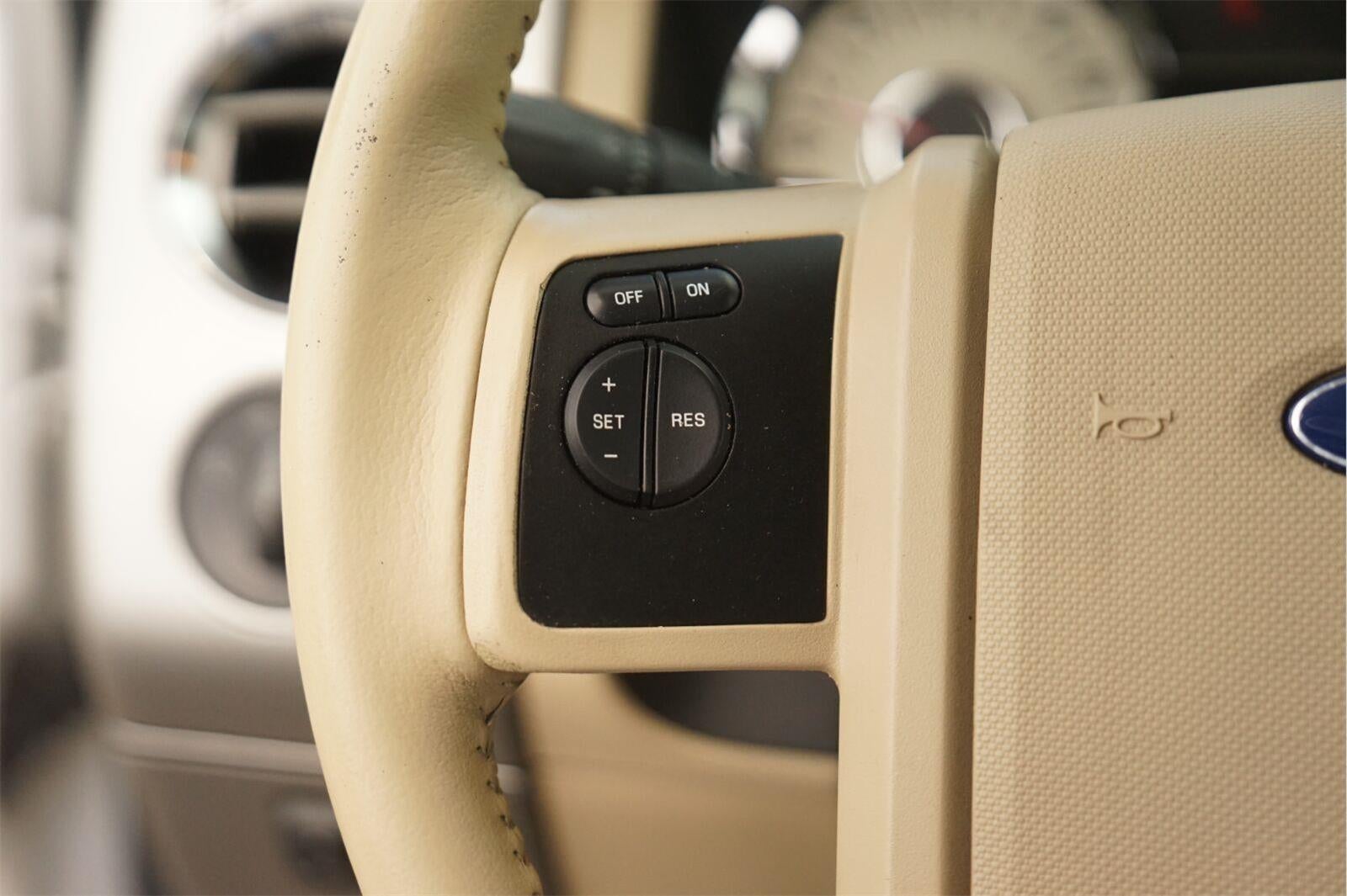 2013 Ford Expedition XLT