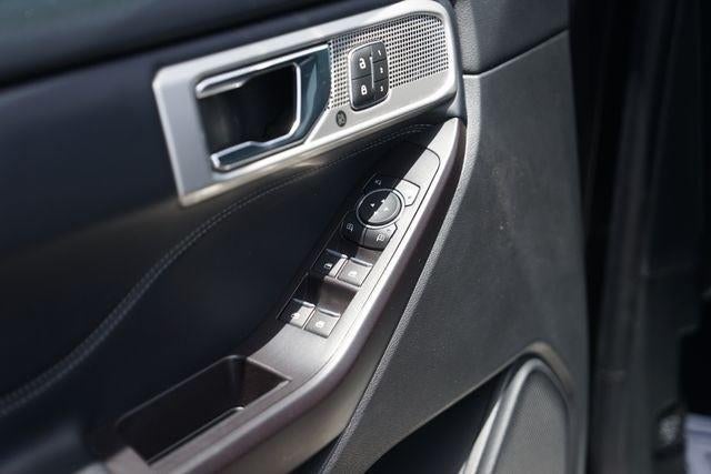 2020 Ford EXPLORER LIMI
