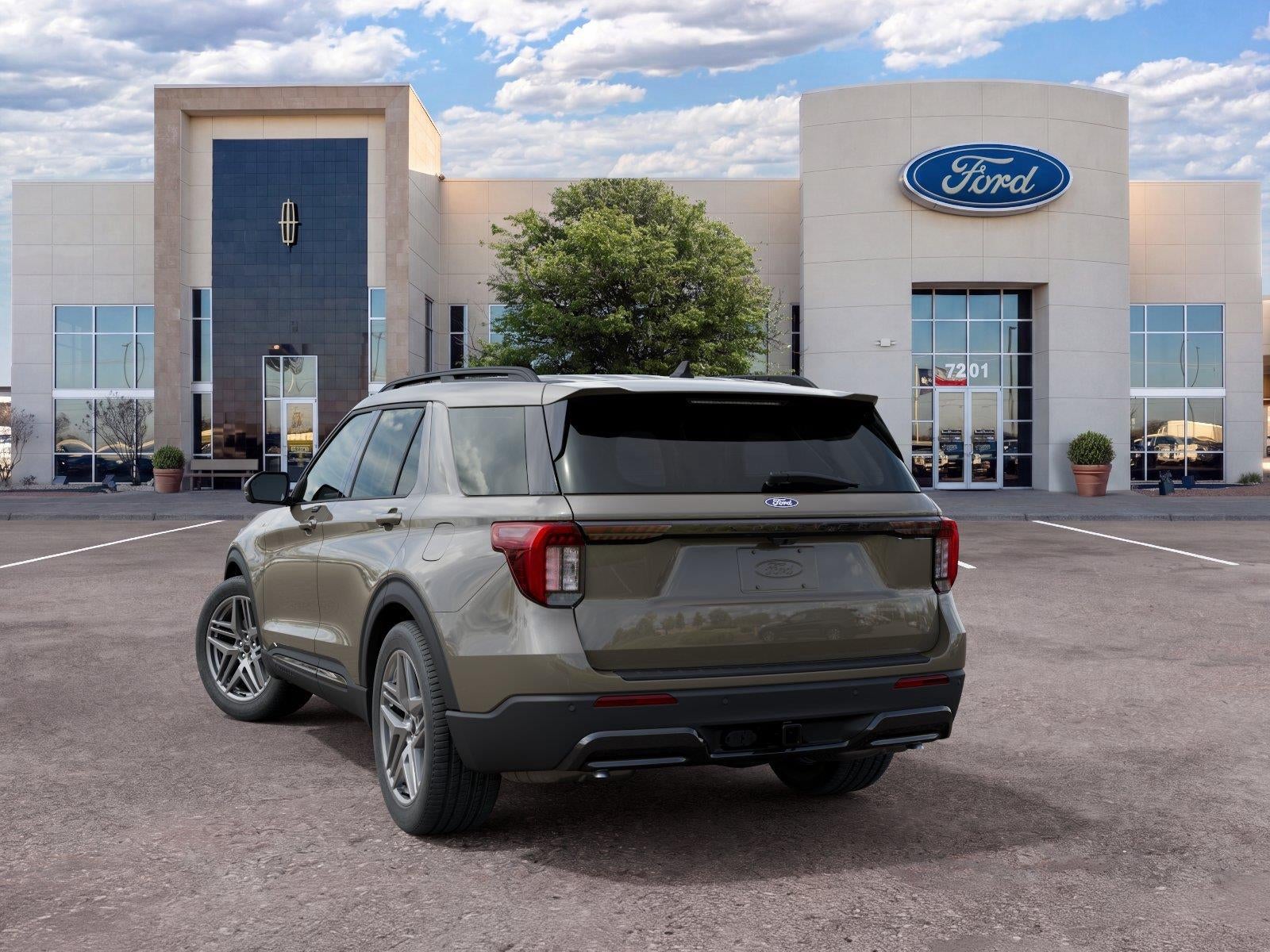 2027 Ford Explorer ST-Line
