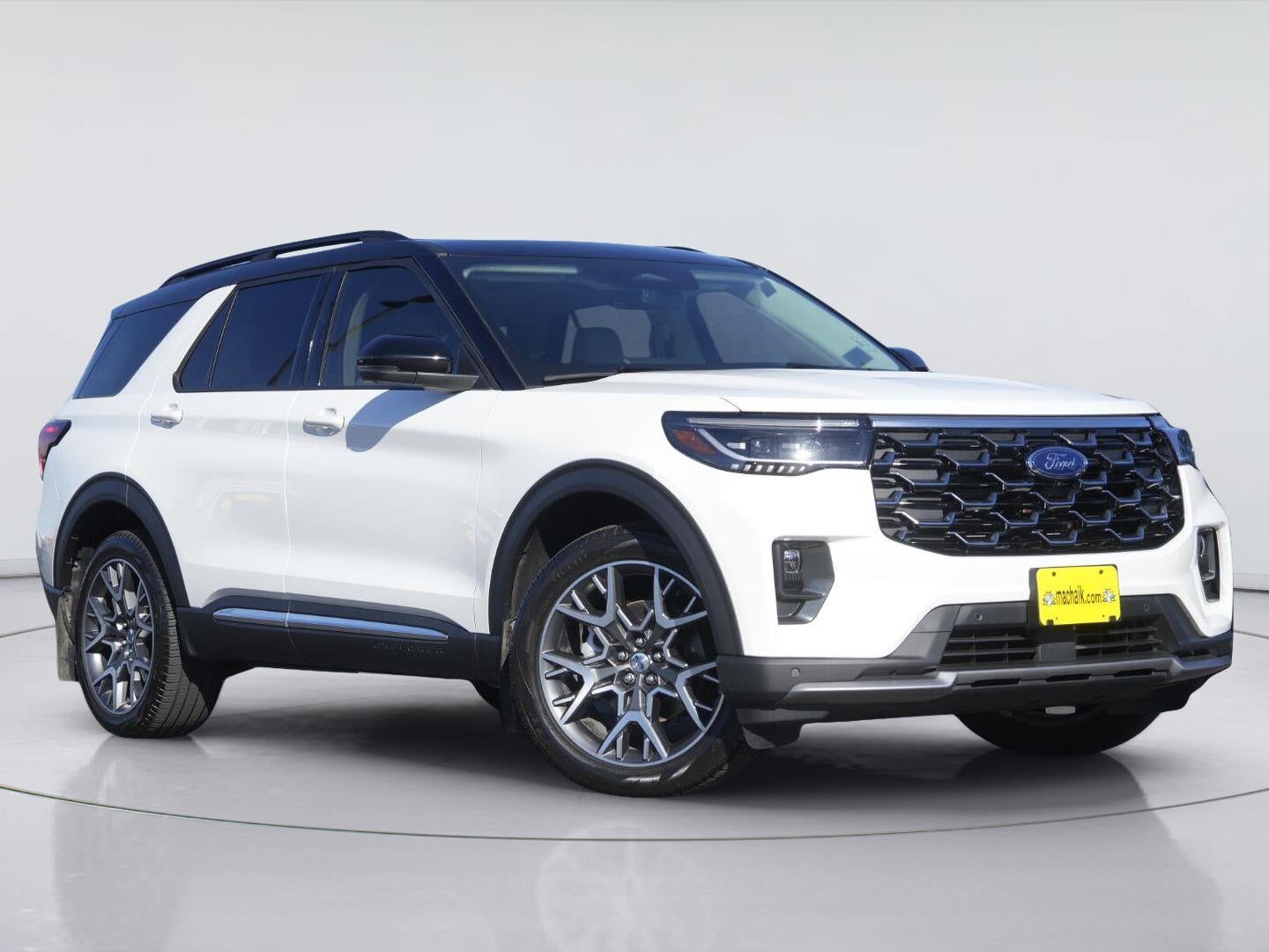 2025 Ford EXPLORER PLAT