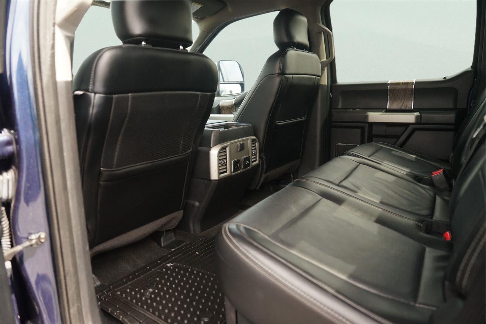 2017 Ford Super Duty F-250 SRW Lariat