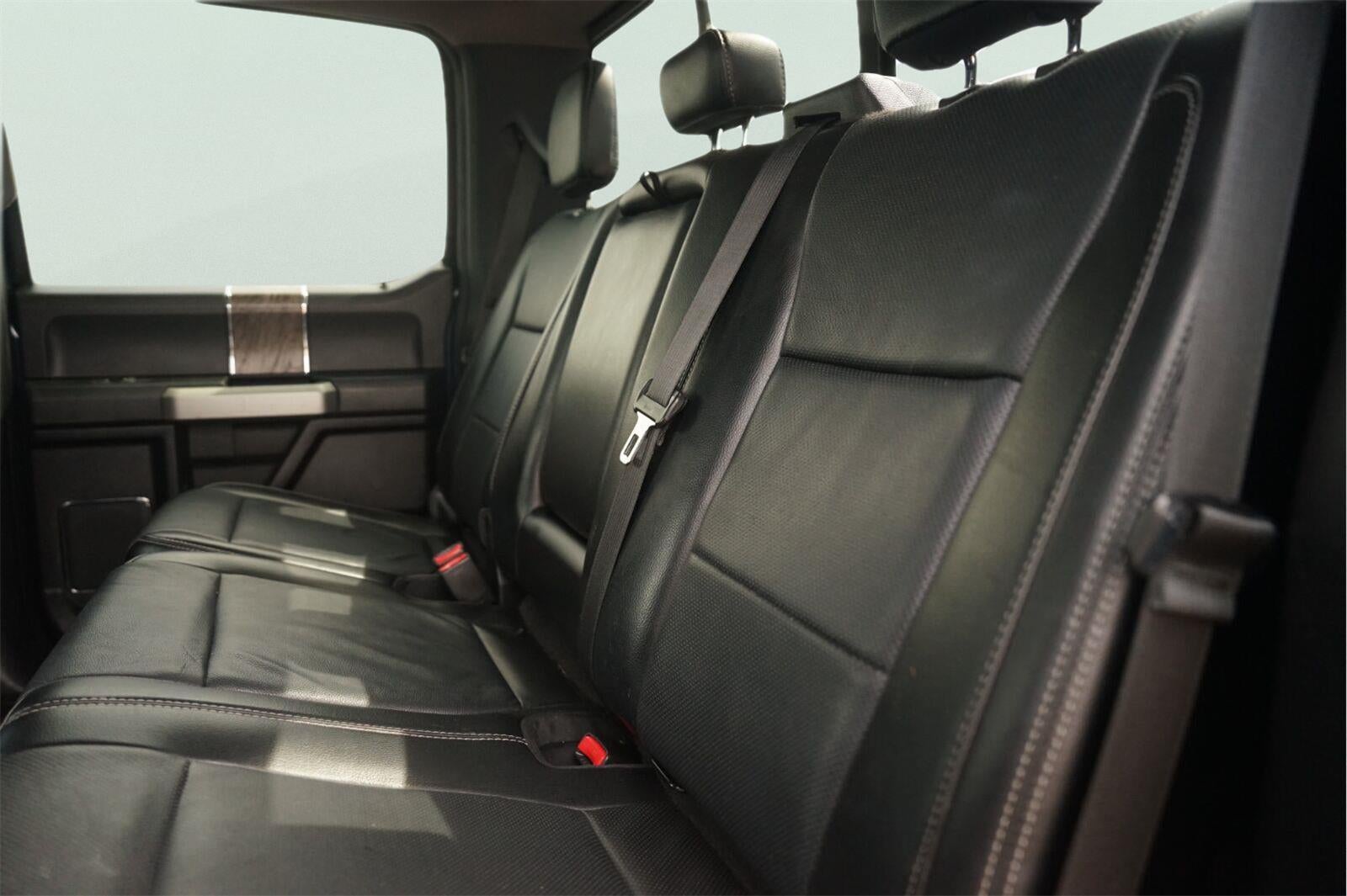2017 Ford Super Duty F-250 SRW Lariat