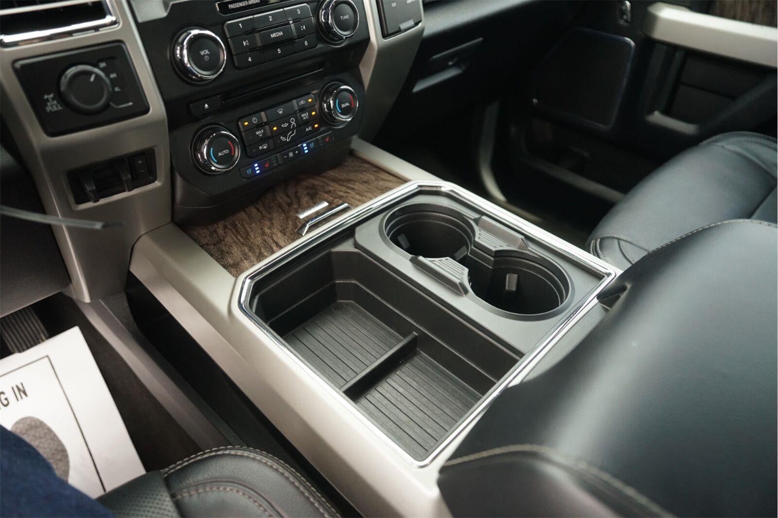 2017 Ford Super Duty F-250 SRW Lariat