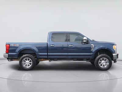 2017 Ford Super Duty F-250 SRW Lariat