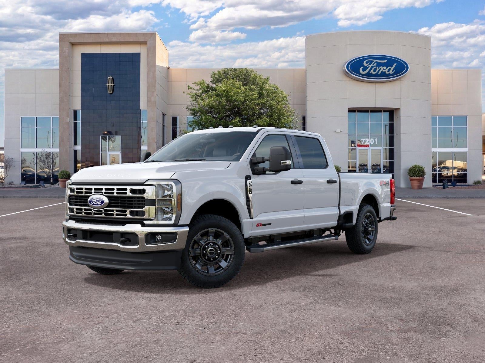 2027 Ford Super Duty F-250 SRW XLT