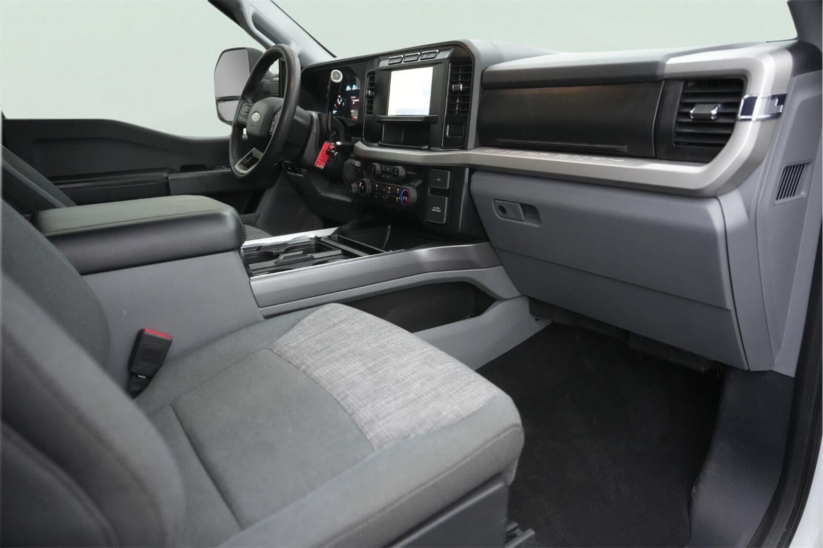 2023 Ford Super Duty F-250 XLT