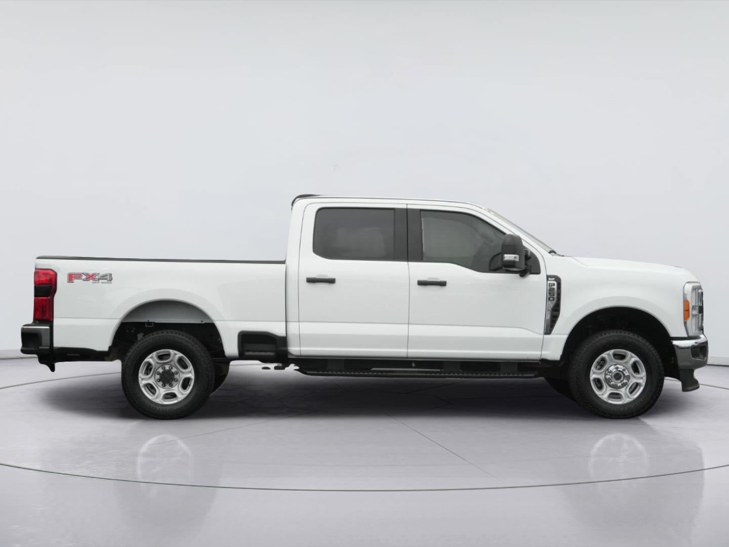 2023 Ford Super Duty F-250 XLT