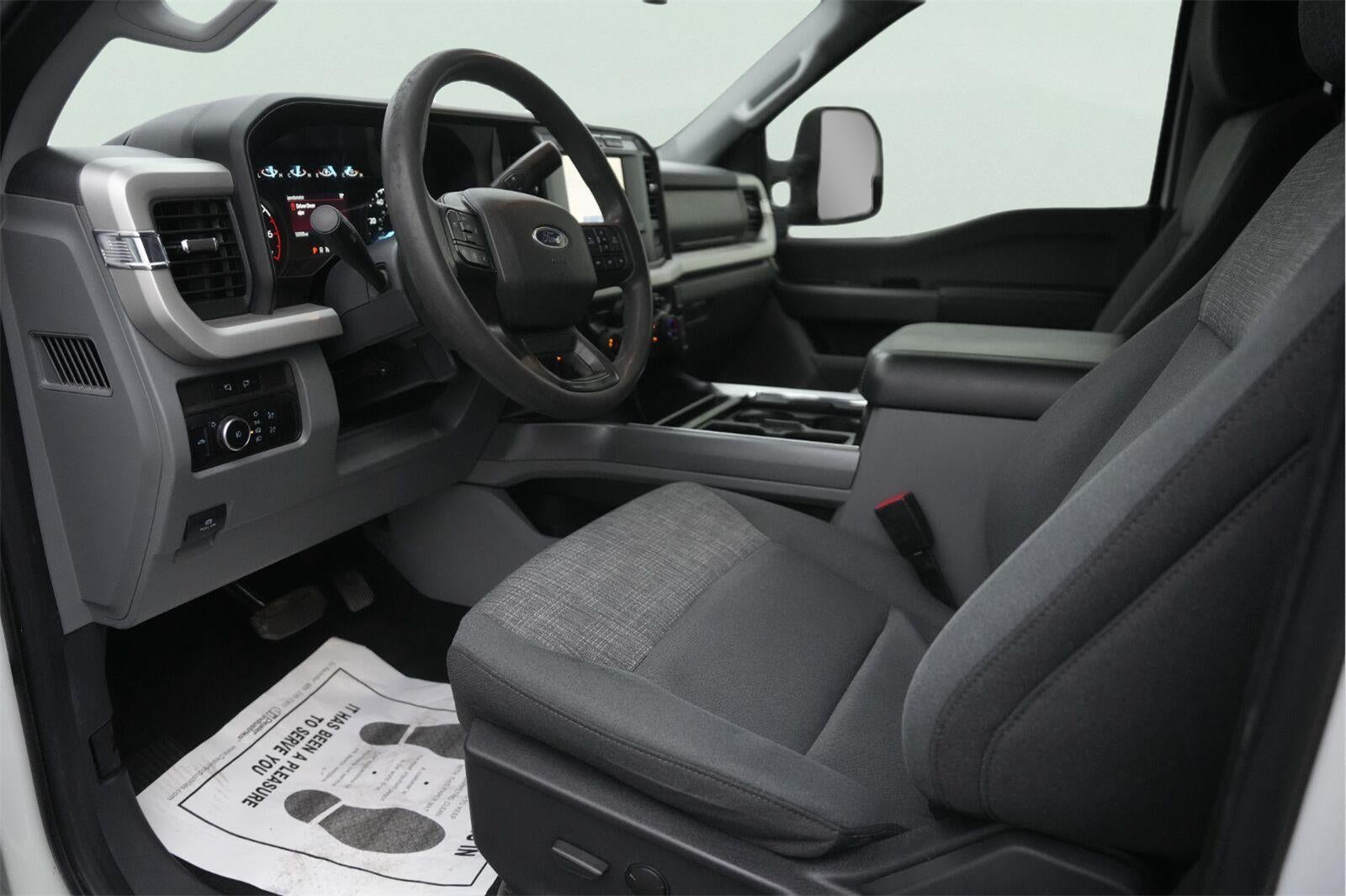 2023 Ford Super Duty F-250 XLT