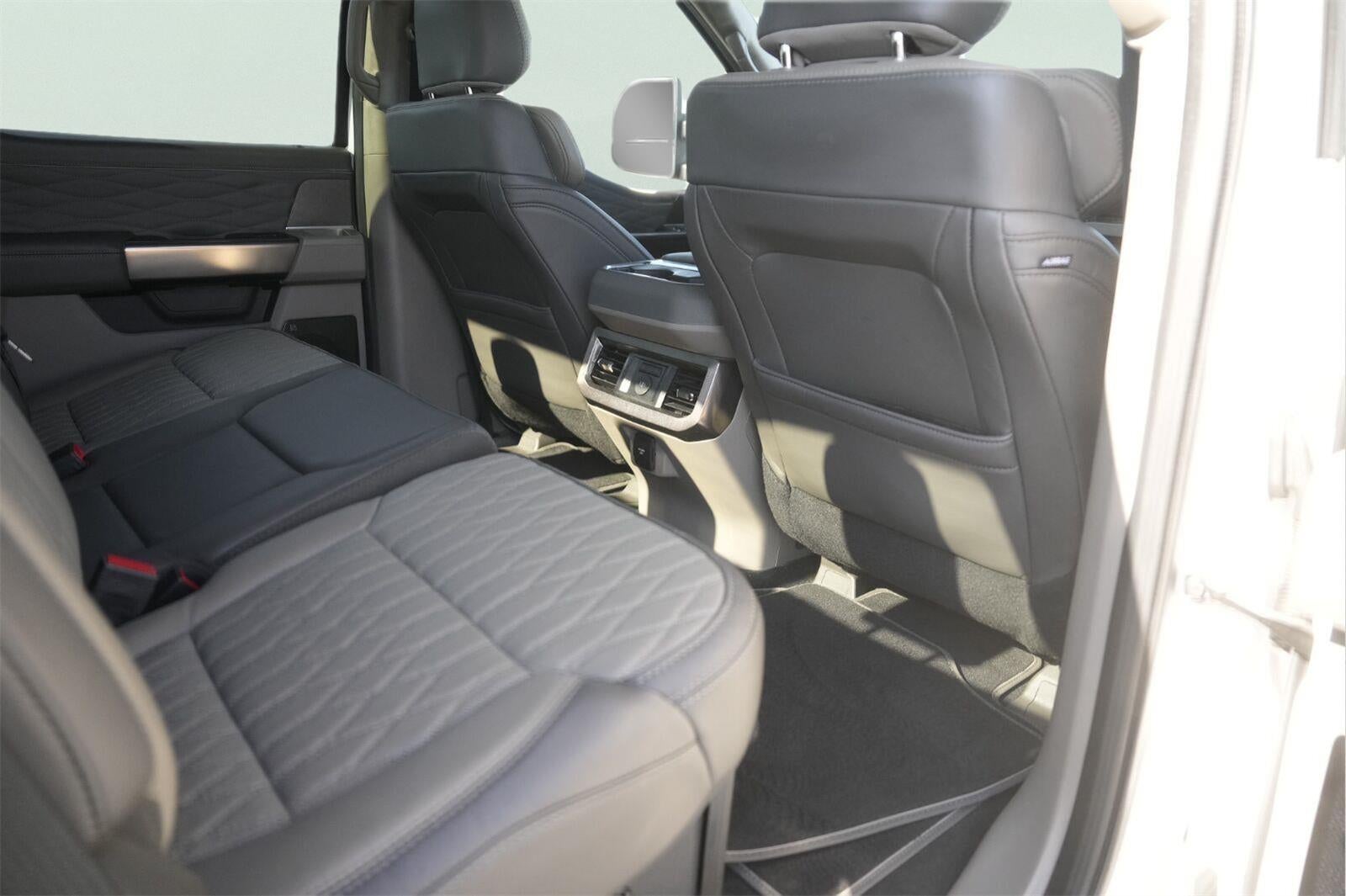 2026 Ford Super Duty F-250 Platinum