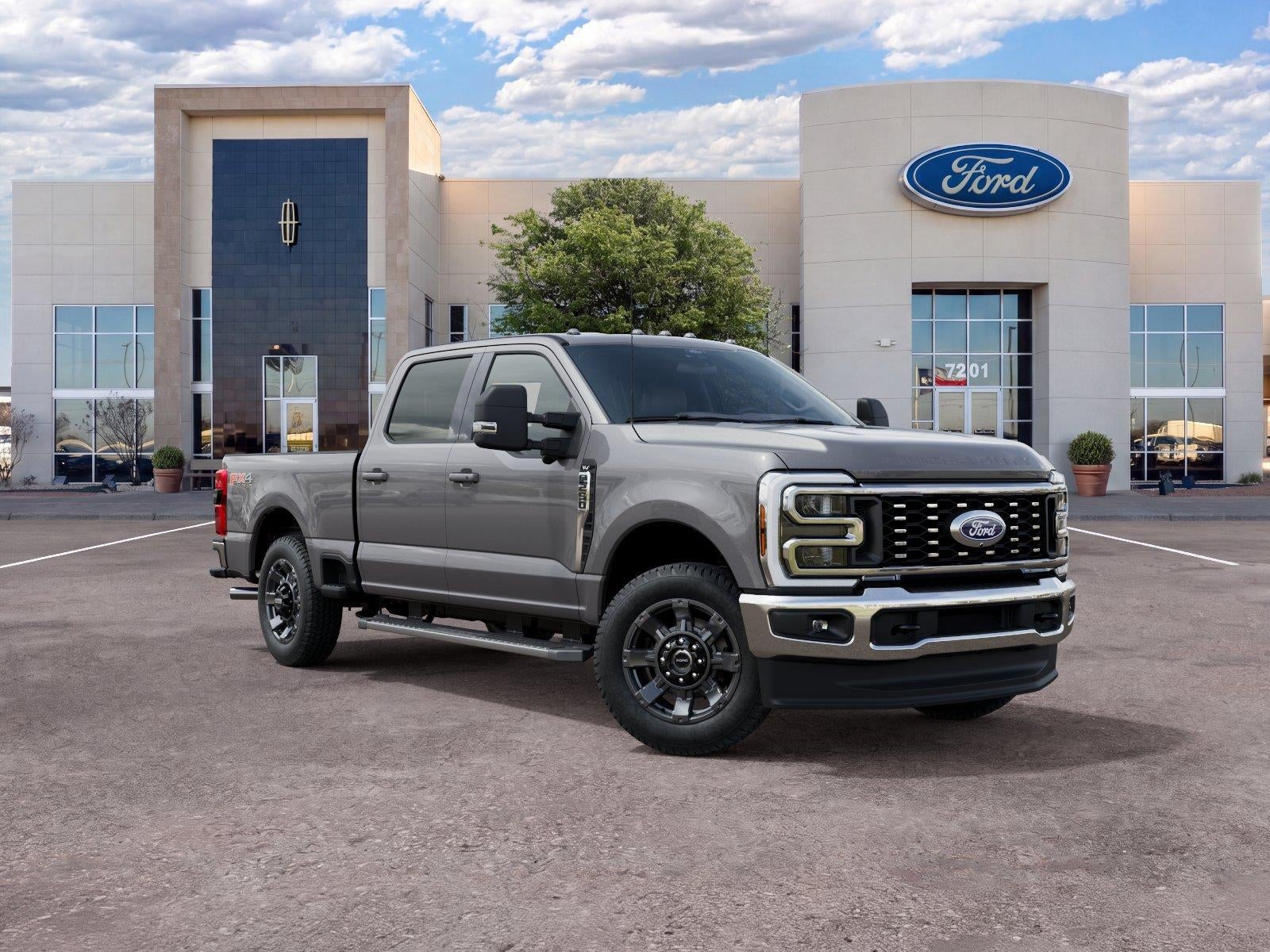 2027 Ford Super Duty F-250 SRW XLT