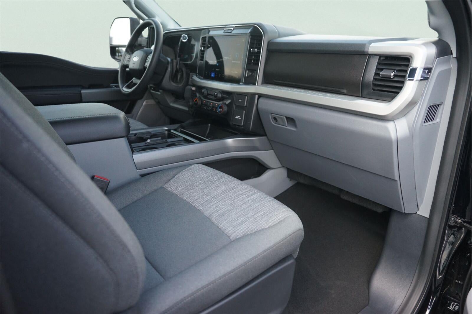 2026 Ford Super Duty F-250 XLT