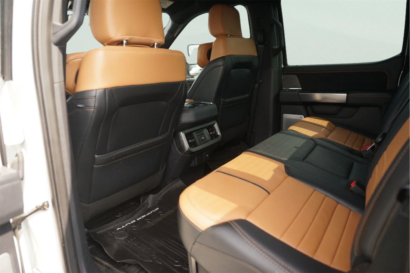 2024 Ford Super Duty F-350 Platinum