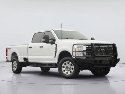 2023 Ford Super Duty F-350 XLT
