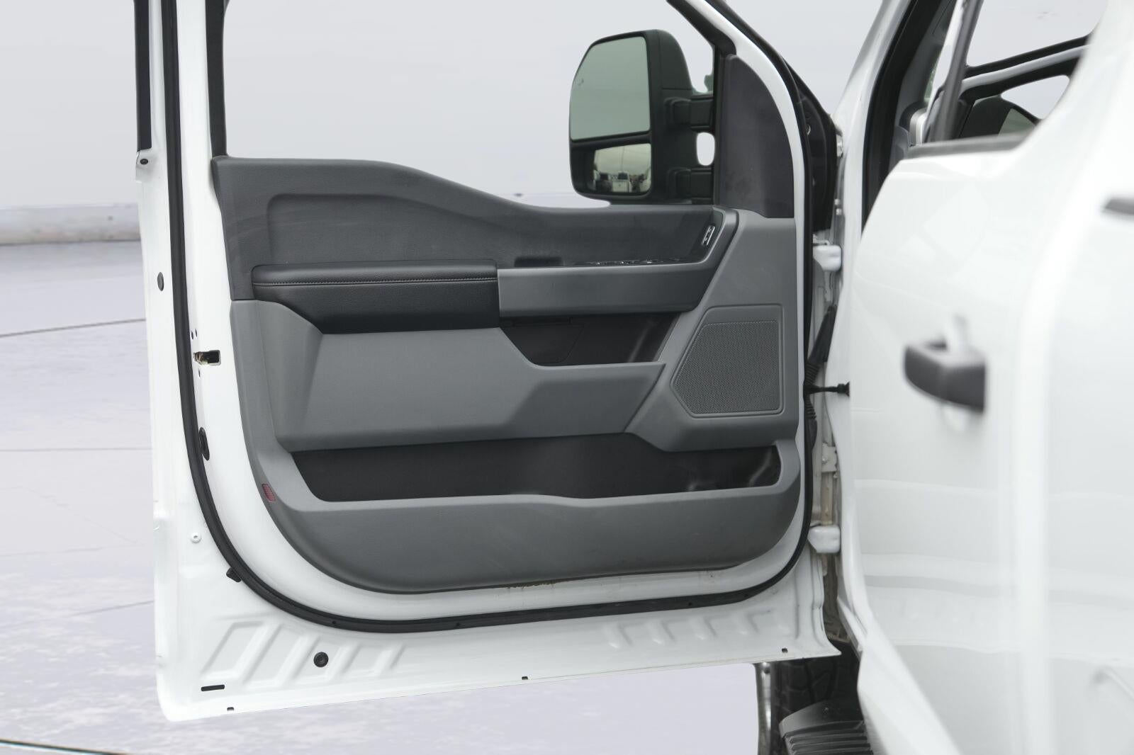 2023 Ford Super Duty F-350 XLT