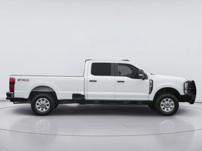 2023 Ford Super Duty F-350 XLT