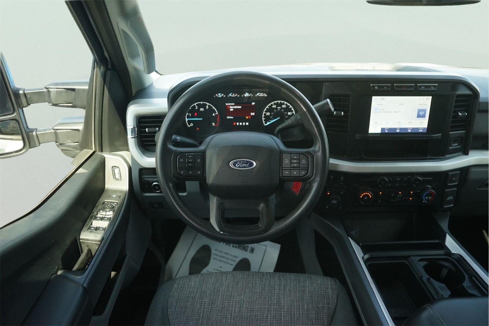 2023 Ford Super Duty F-350 XLT