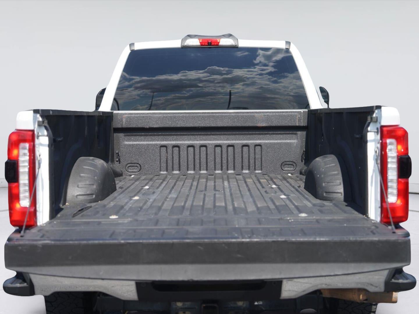 2023 Ford Super Duty F-350 XLT
