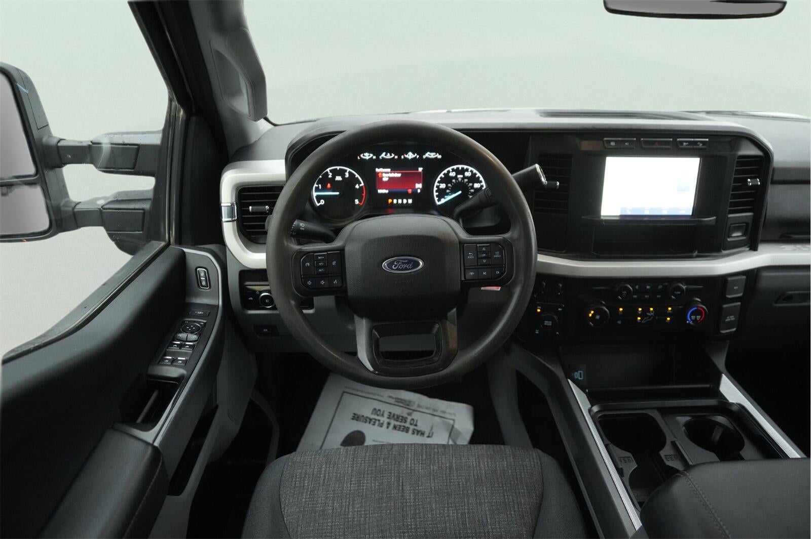 2023 Ford Super Duty F-350 XLT