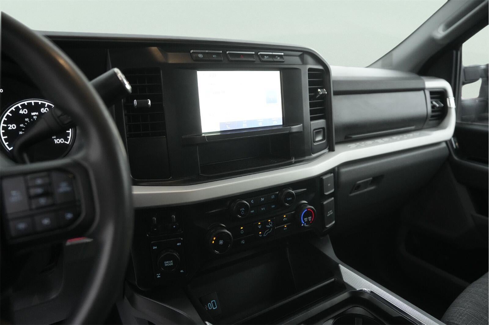 2023 Ford Super Duty F-350 XLT