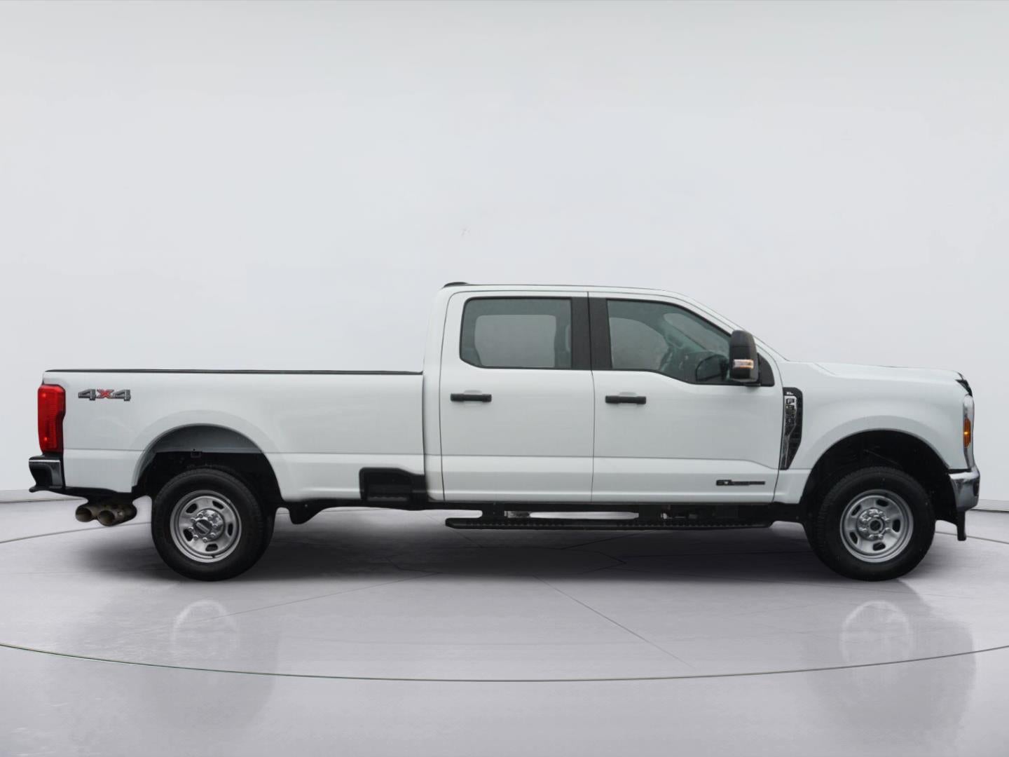 2024 Ford Super Duty F-350 SRW XL