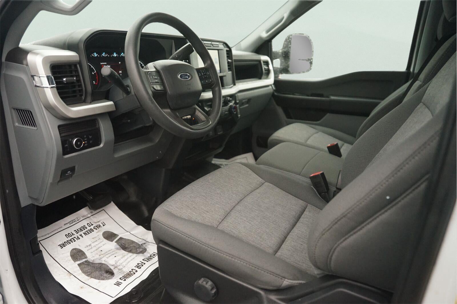 2024 Ford Super Duty F-350 SRW XL