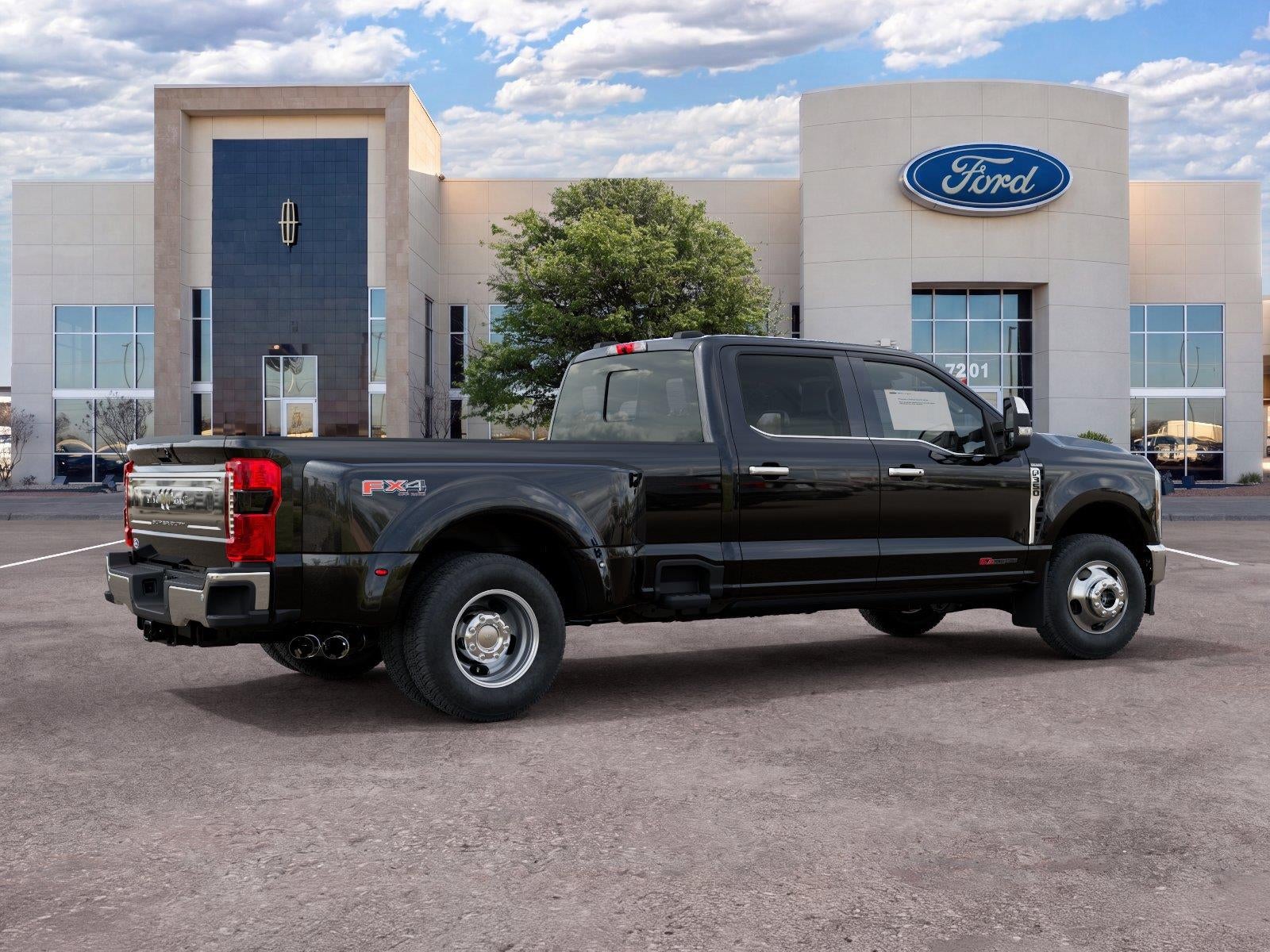 2027 Ford Super Duty F-350 King Ranch