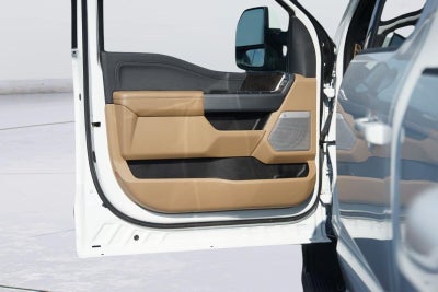 2023 Ford Super Duty F-350 DRW Lariat