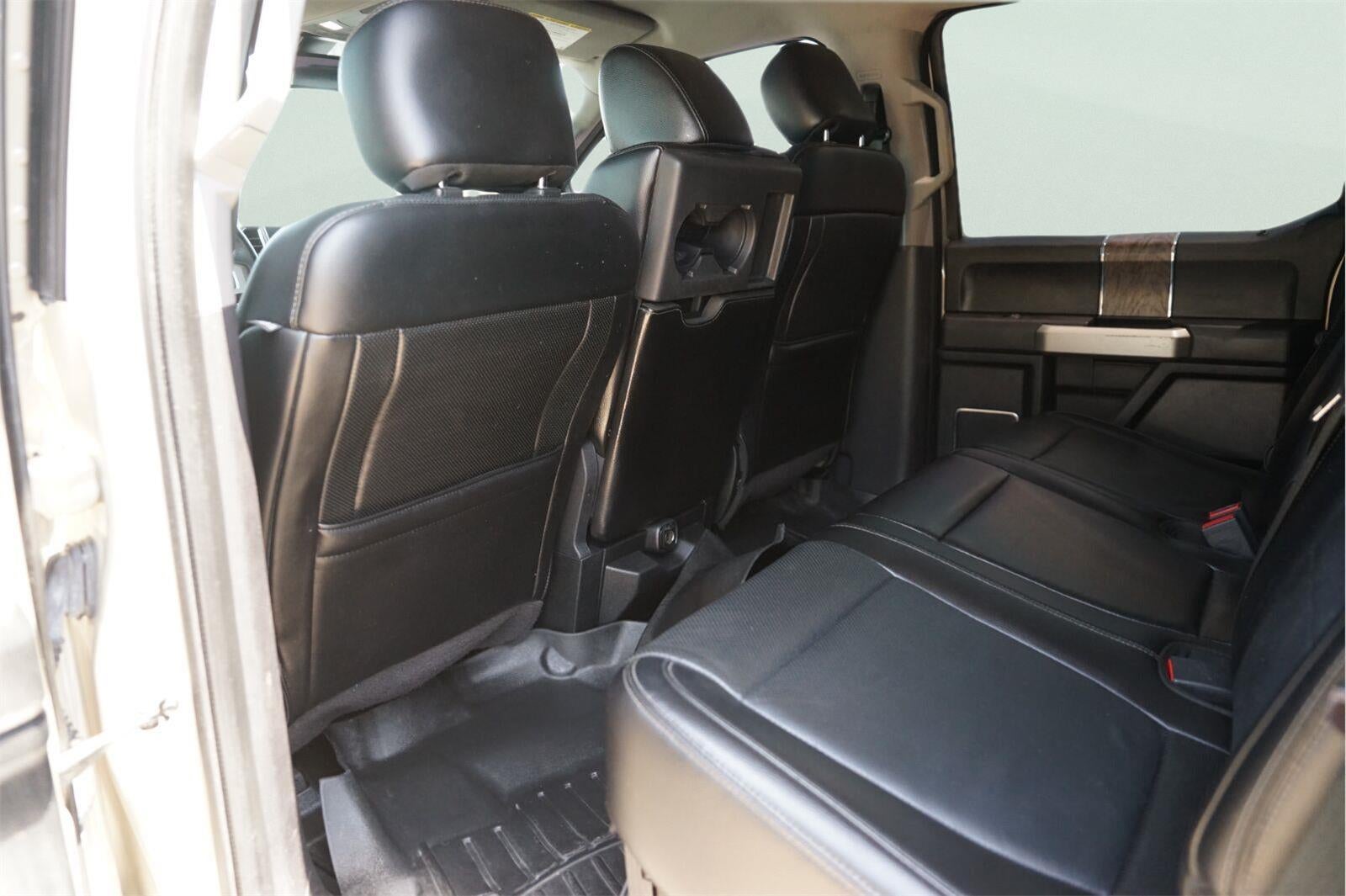 2018 Ford Super Duty F-350 DRW Lariat