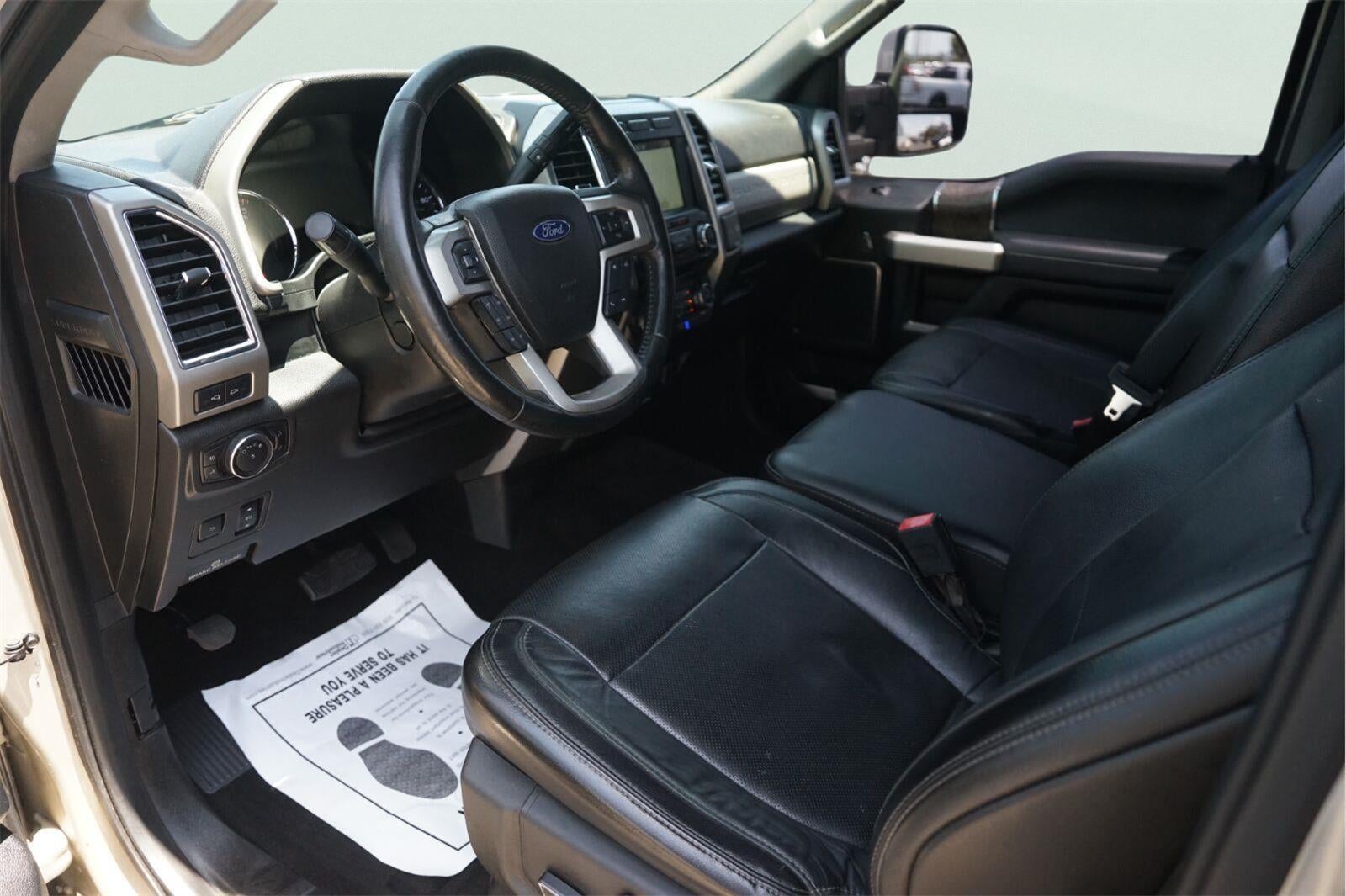 2018 Ford Super Duty F-350 DRW Lariat