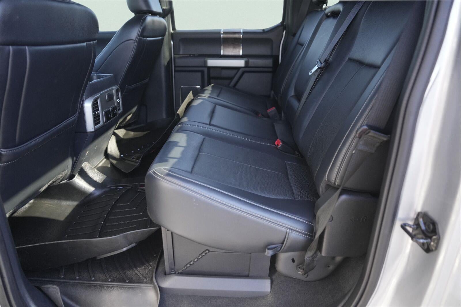 2022 Ford Super Duty F-350 DRW Lariat