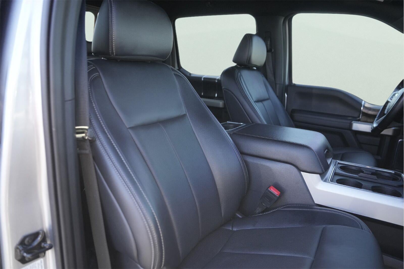 2022 Ford Super Duty F-350 DRW Lariat