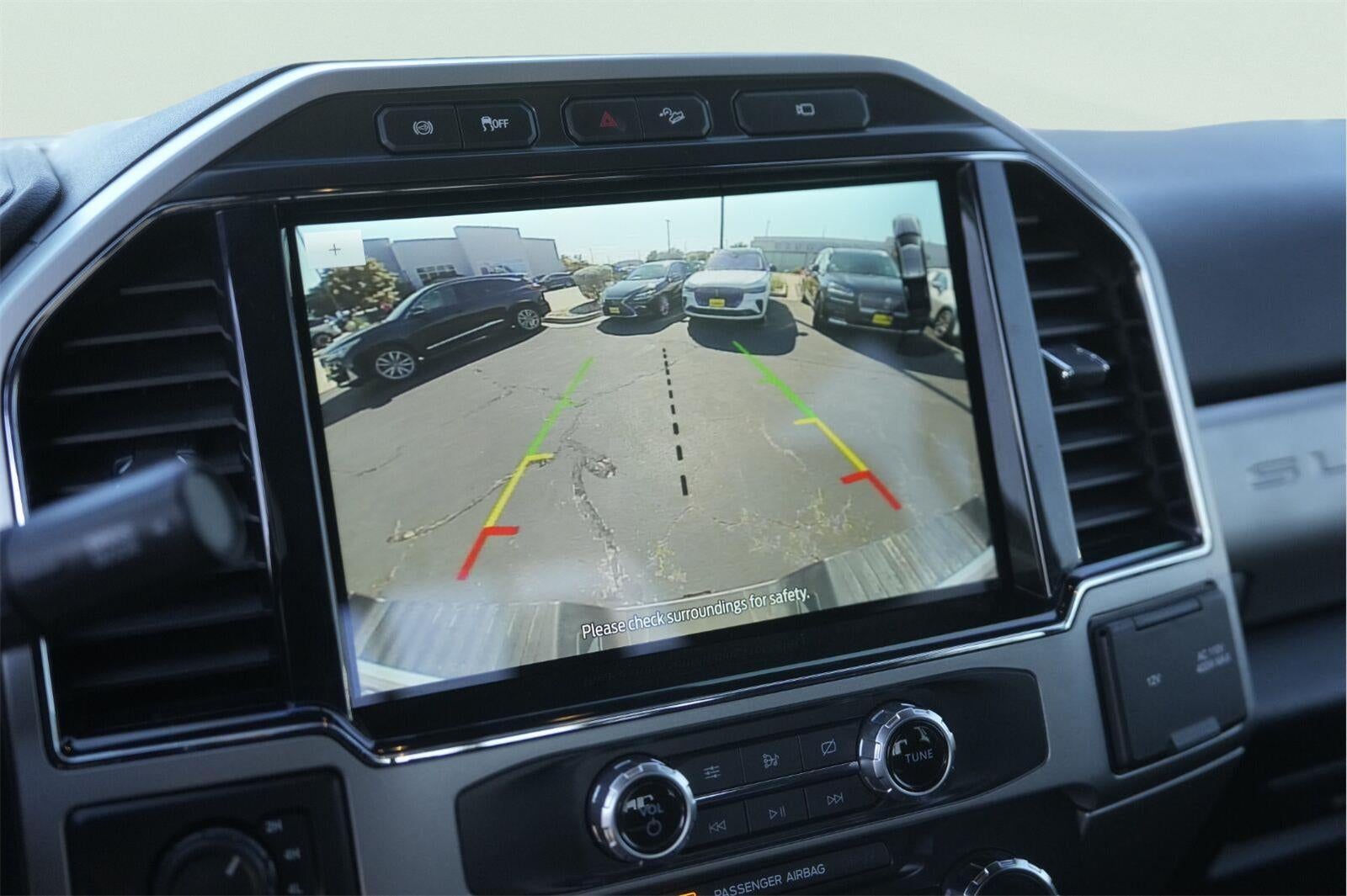 2022 Ford Super Duty F-350 DRW Lariat
