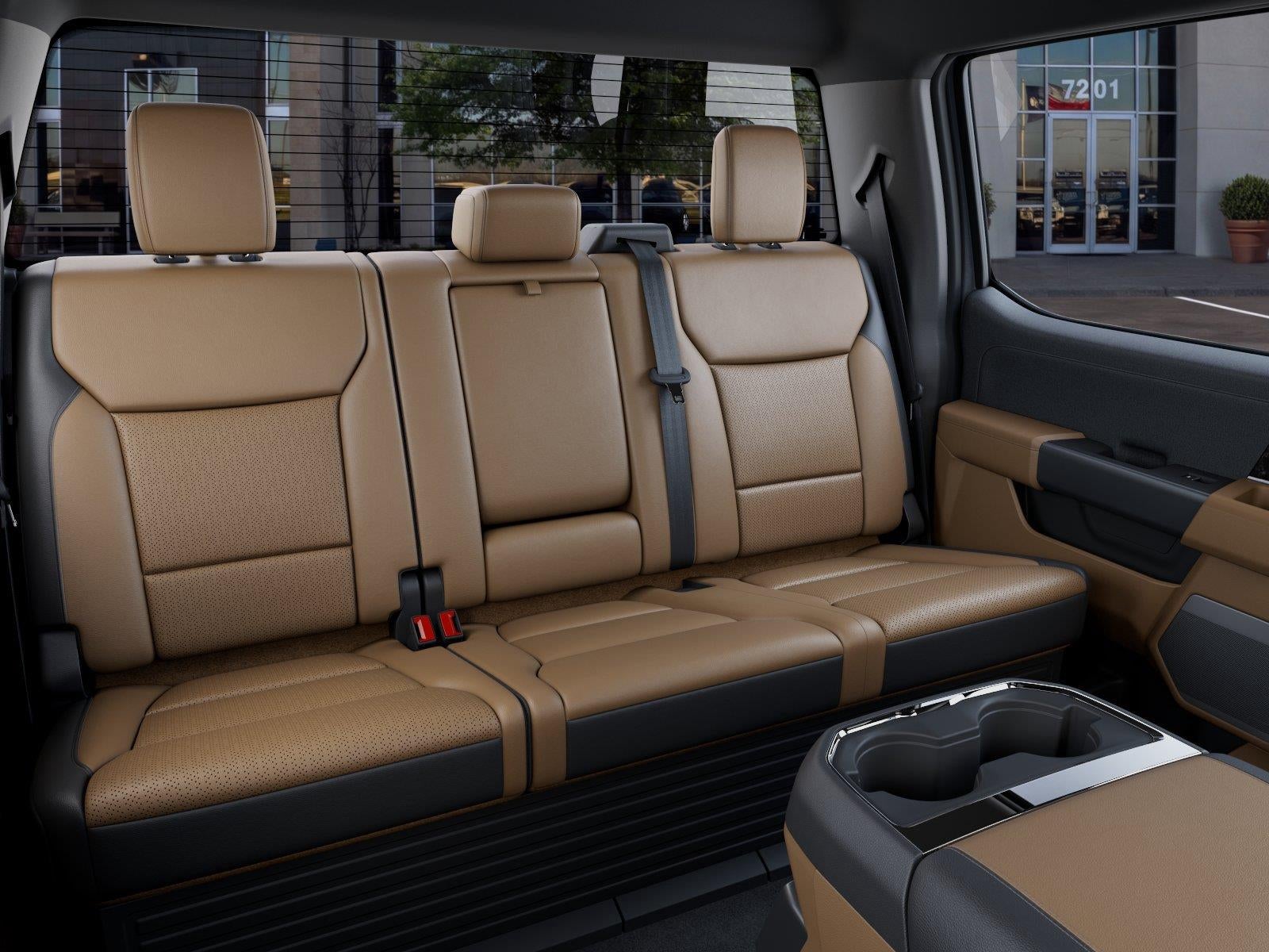 2027 Ford Super Duty F-450 DRW LARIAT