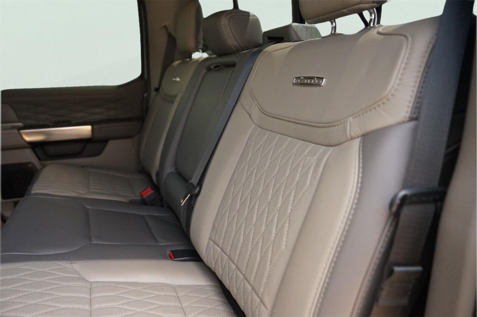 2026 Ford Super Duty F-450 Drw Platinum