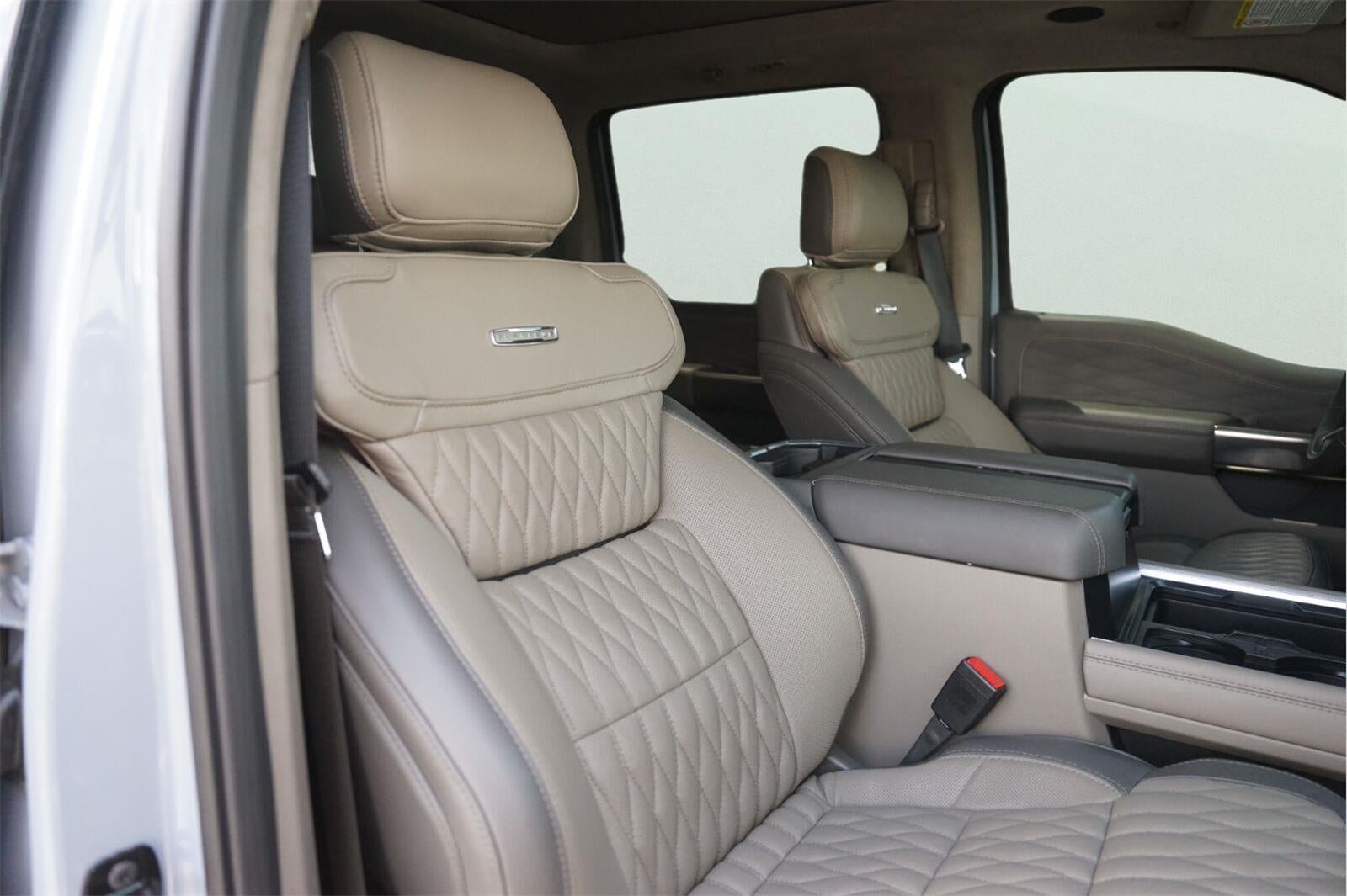 2026 Ford Super Duty F-450 Drw Platinum