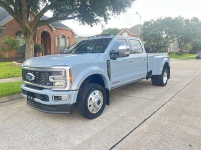2026 Ford Super Duty F-450 Drw Platinum