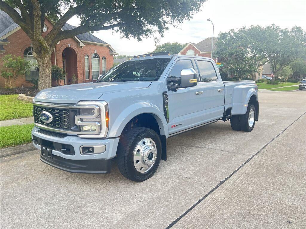 2026 Ford Super Duty F-450 Drw Platinum