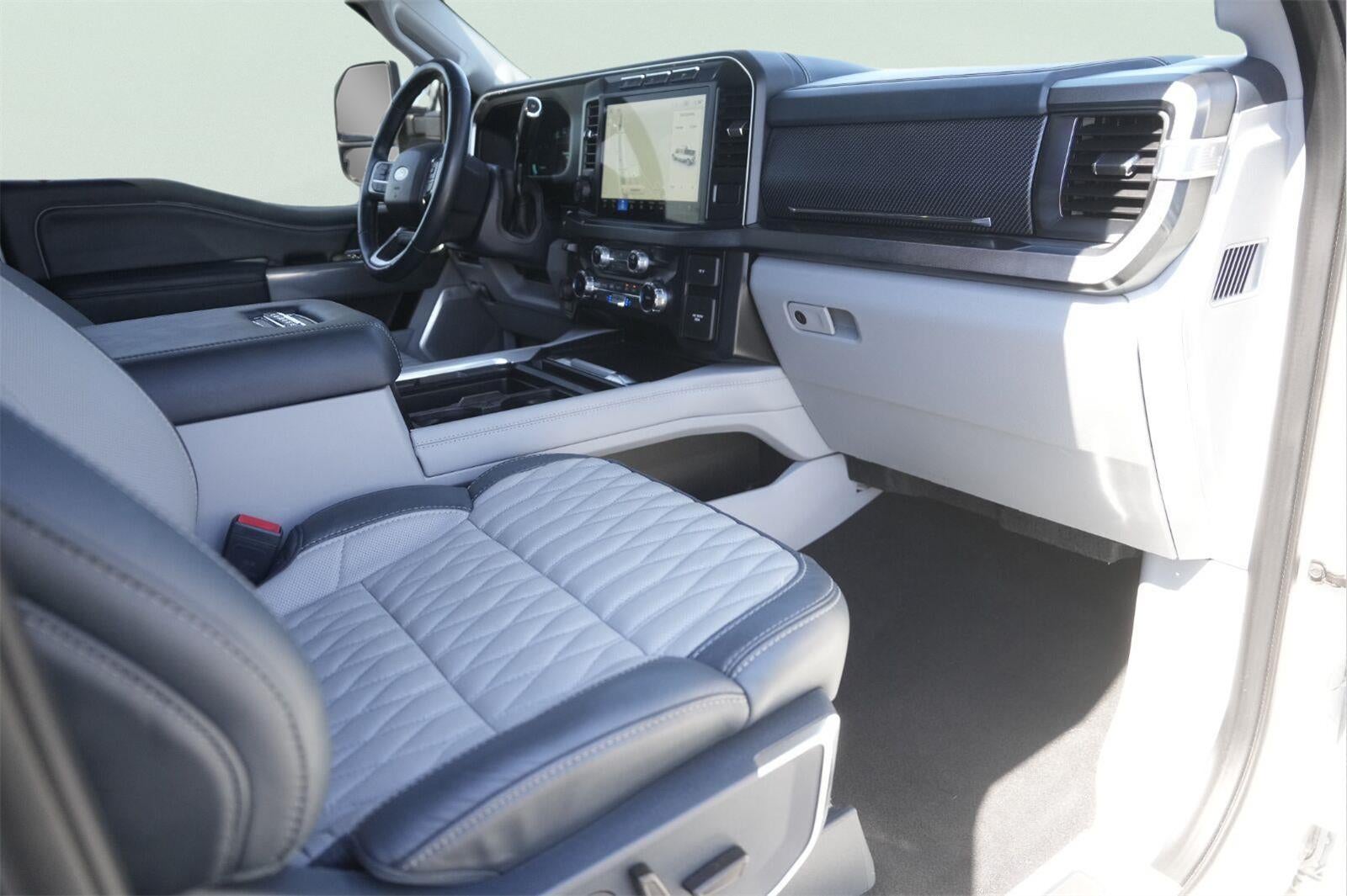 2024 Ford Super Duty F-450 DRW Limited