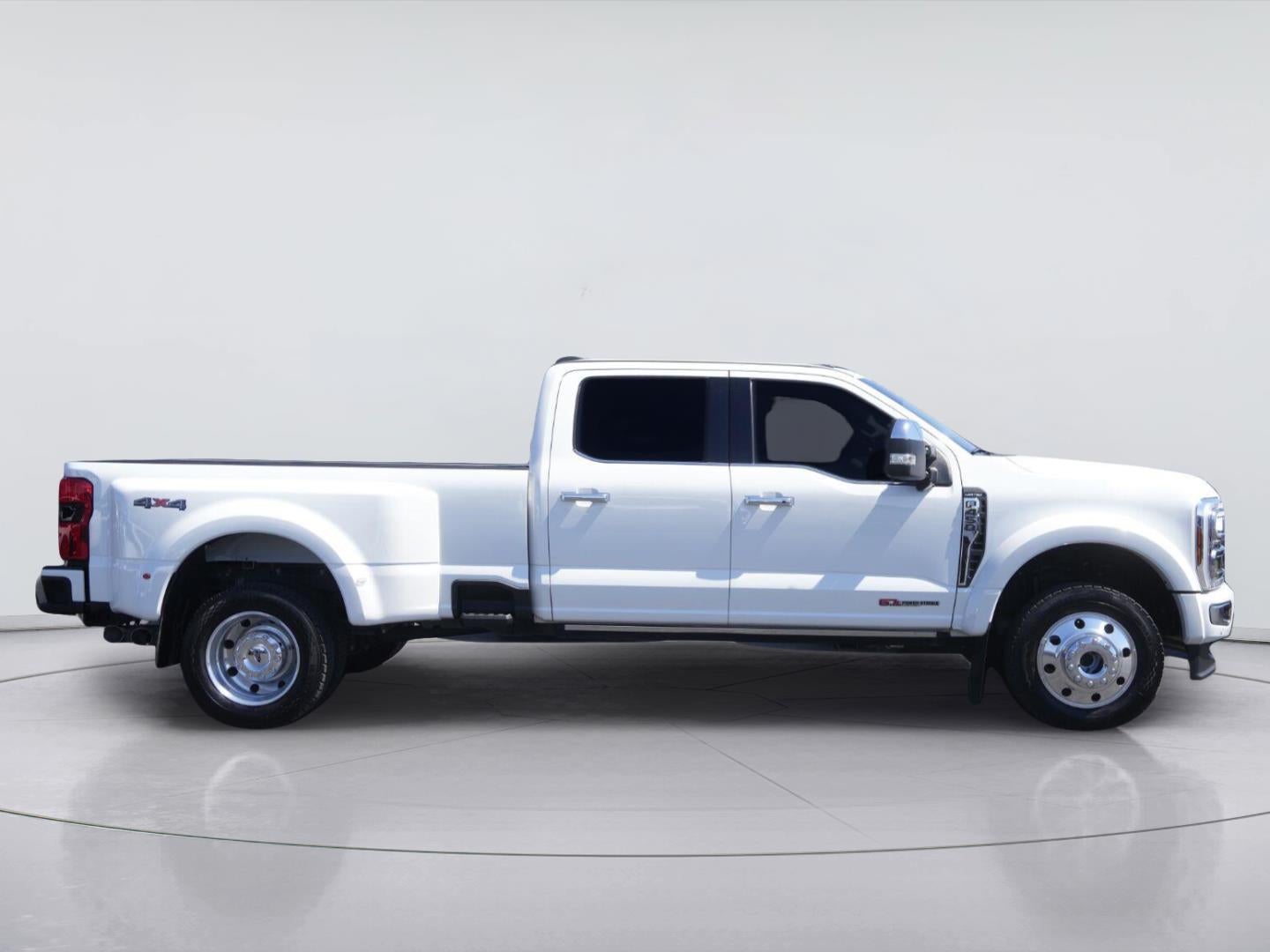 2024 Ford Super Duty F-450 DRW Limited