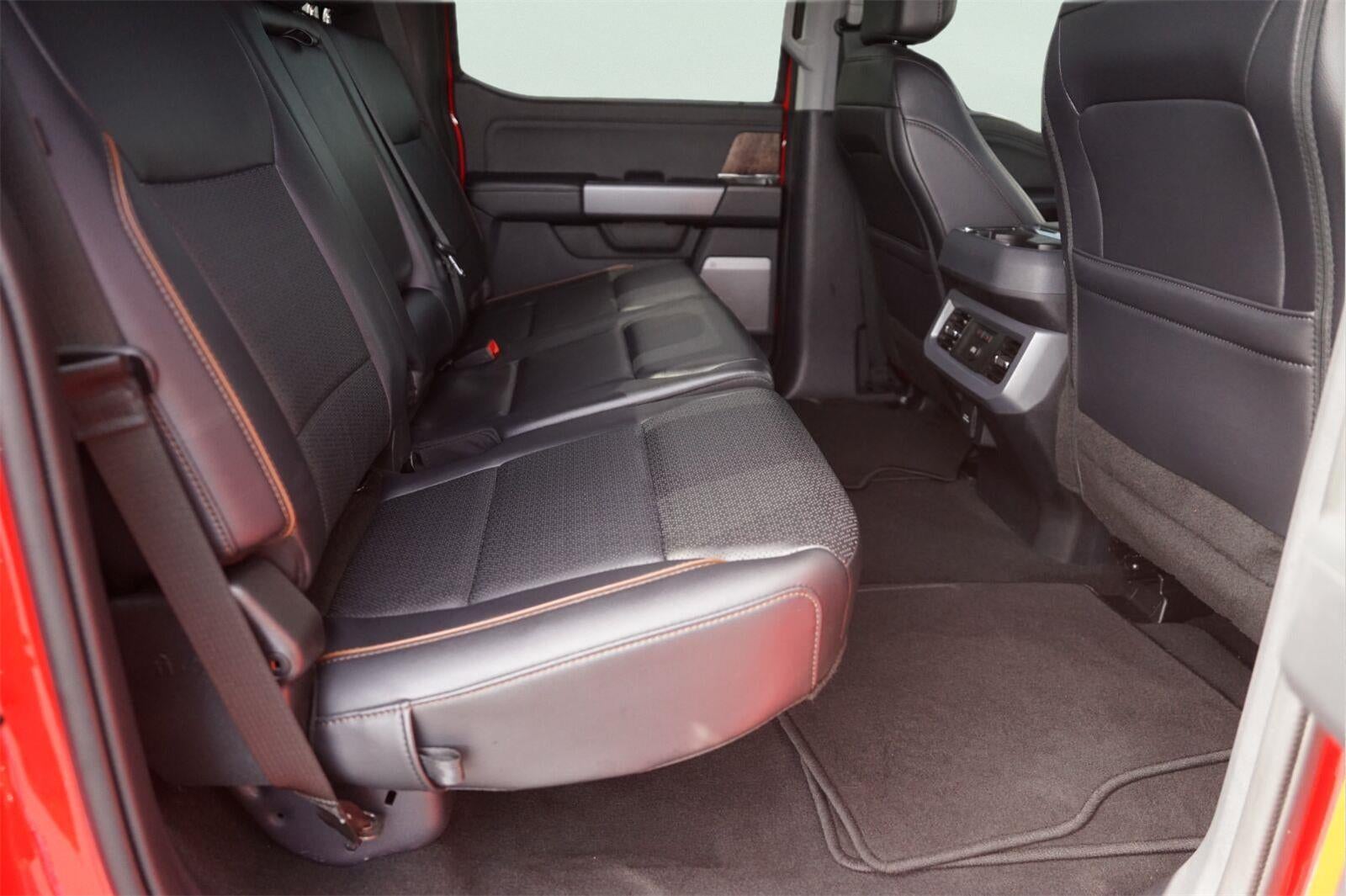 2025 Ford Super Duty F-450 DRW Lariat