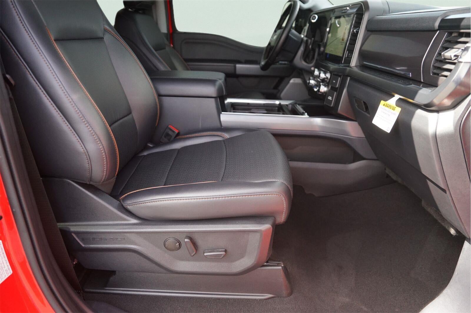 2025 Ford Super Duty F-450 DRW Lariat
