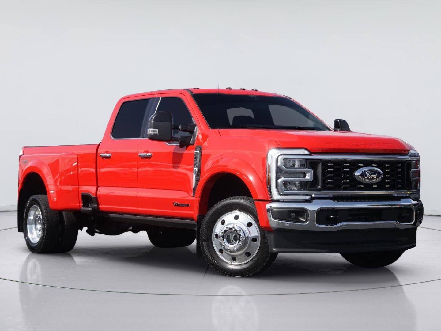 2025 Ford Super Duty F-450 DRW Lariat