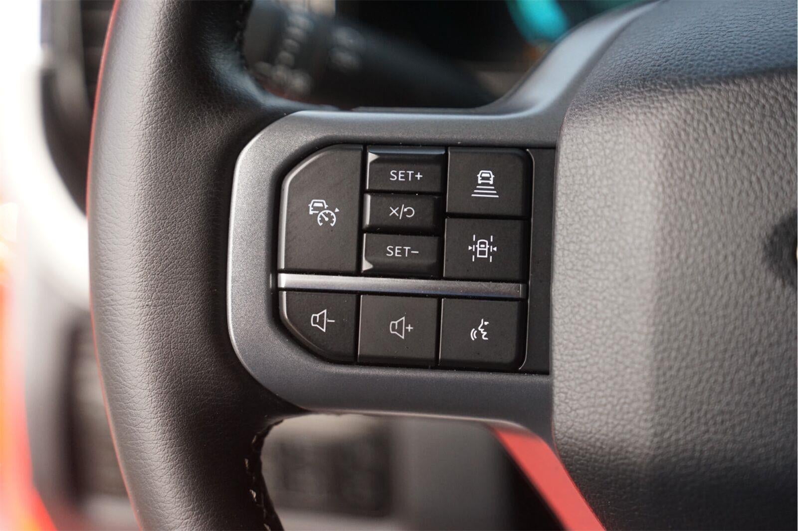 2025 Ford Super Duty F-450 DRW Lariat