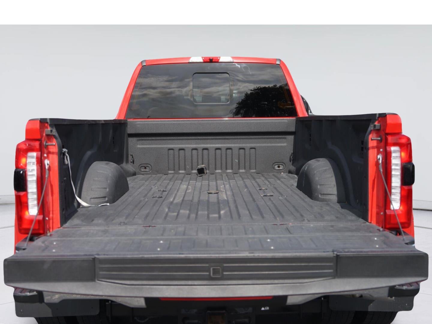 2025 Ford Super Duty F-450 DRW Lariat