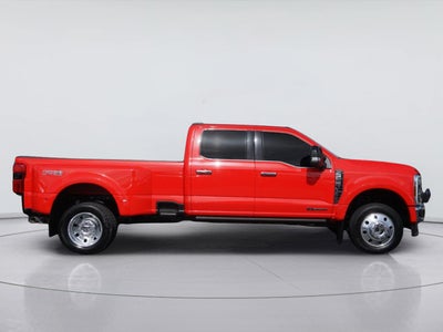 2025 Ford Super Duty F-450 DRW Lariat